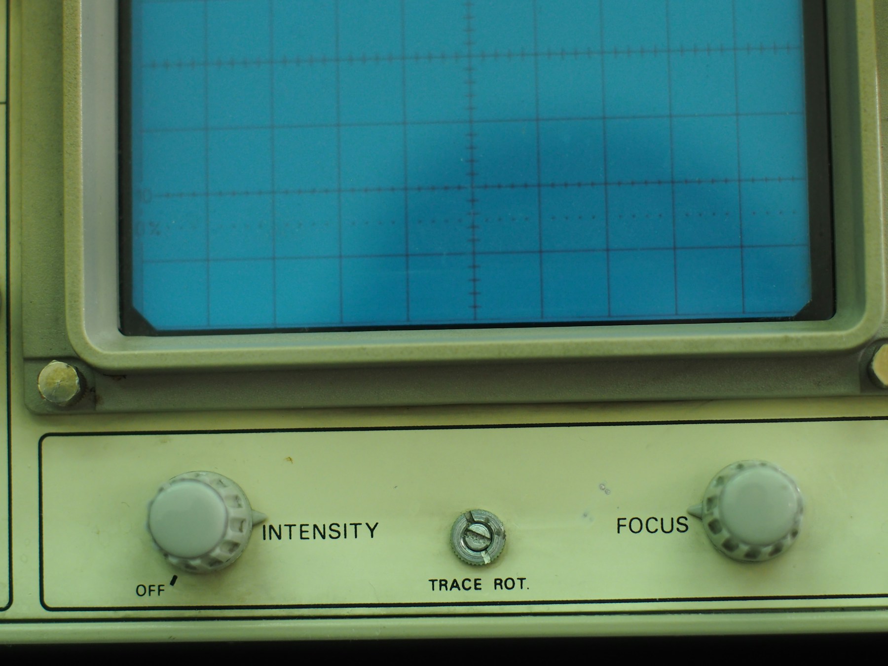 Oscilloscope displaying signal waveform